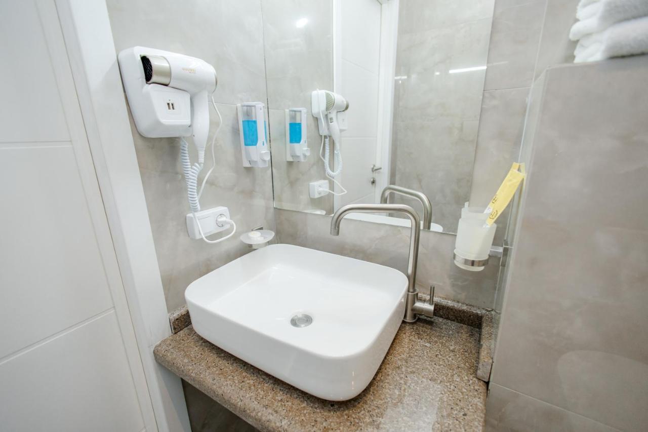 281 Hotel Bishkek Ngoại thất bức ảnh