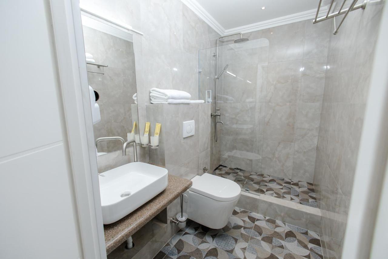 281 Hotel Bishkek Ngoại thất bức ảnh